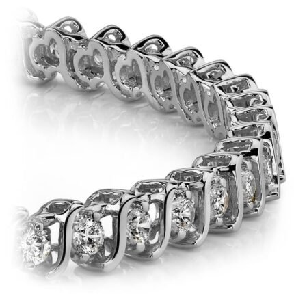 Diamond S Link Bracelet In White Gold (2 Ctw)