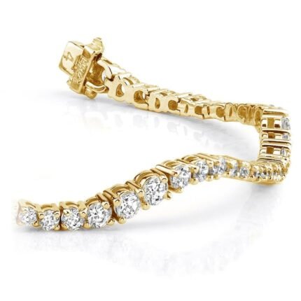 Gold Diamond Wave Bracelet (4 Ctw)